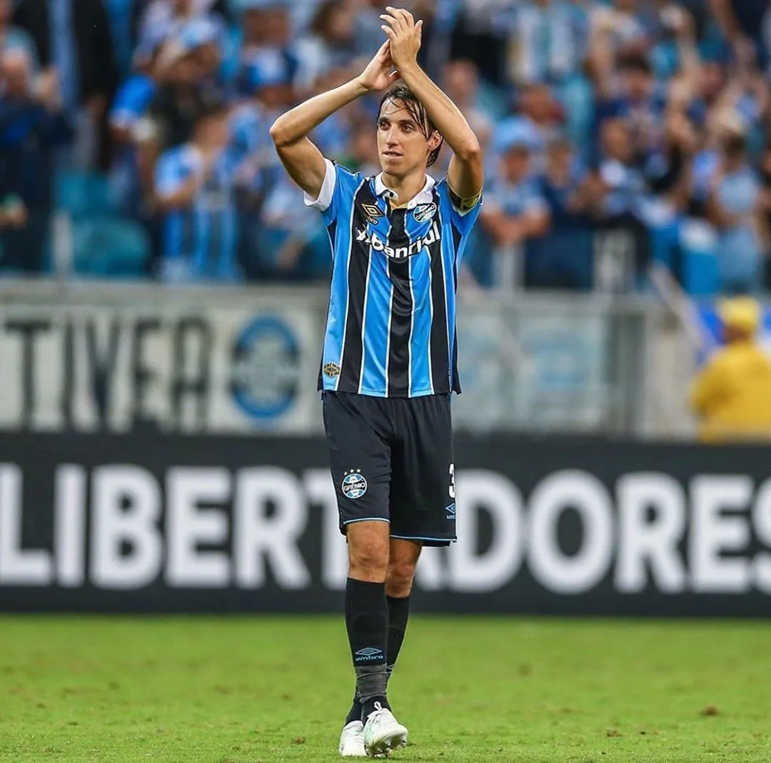 Geromel lamenta chances desperdiçadas pelo Grêmio no primeiro tempo