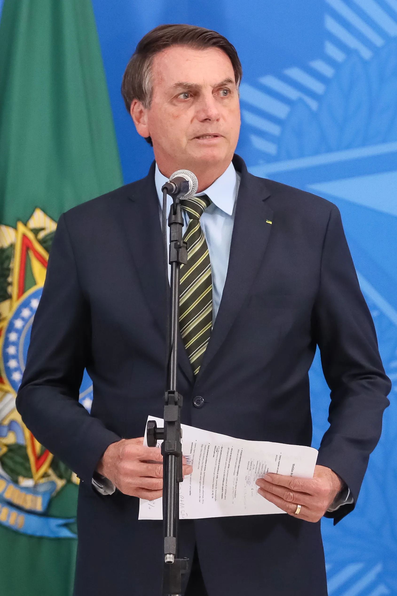 Presidente Jair Bolsonaro durante declaração à imprensa.