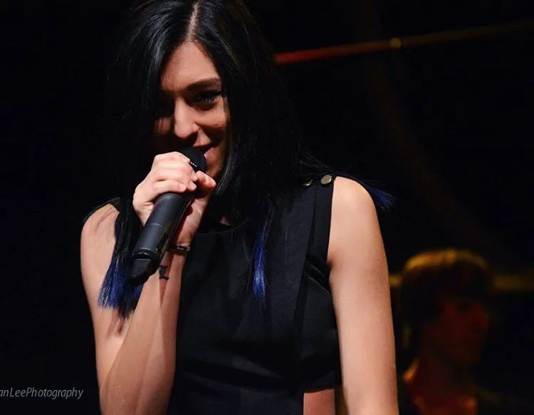 Assassino de Christina Grimmie era obcecado pela cantora, diz polícia de Orlando