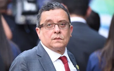 Moro solta mulher de João Santana e impõe fiança de R$ 28,7 milhões