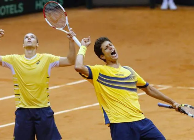 Soares e Melo estreiam com vitórias fáceis nas duplas em Paris; Bellucci cai