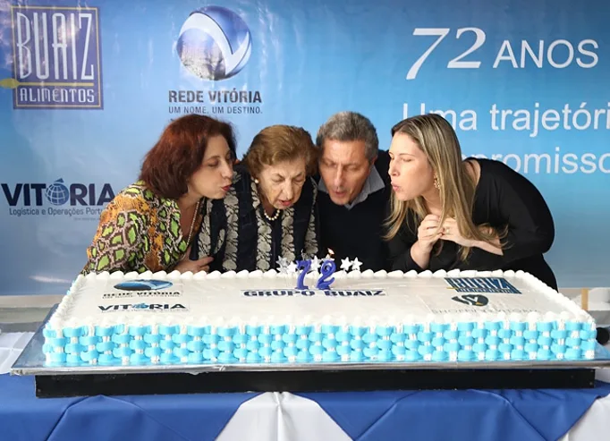 Culto com colaboradores marca celebração dos 72 anos do Grupo Buaiz