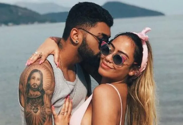 Irmã de Neymar, Rafaella Santos teria curtido boate com Gabigol