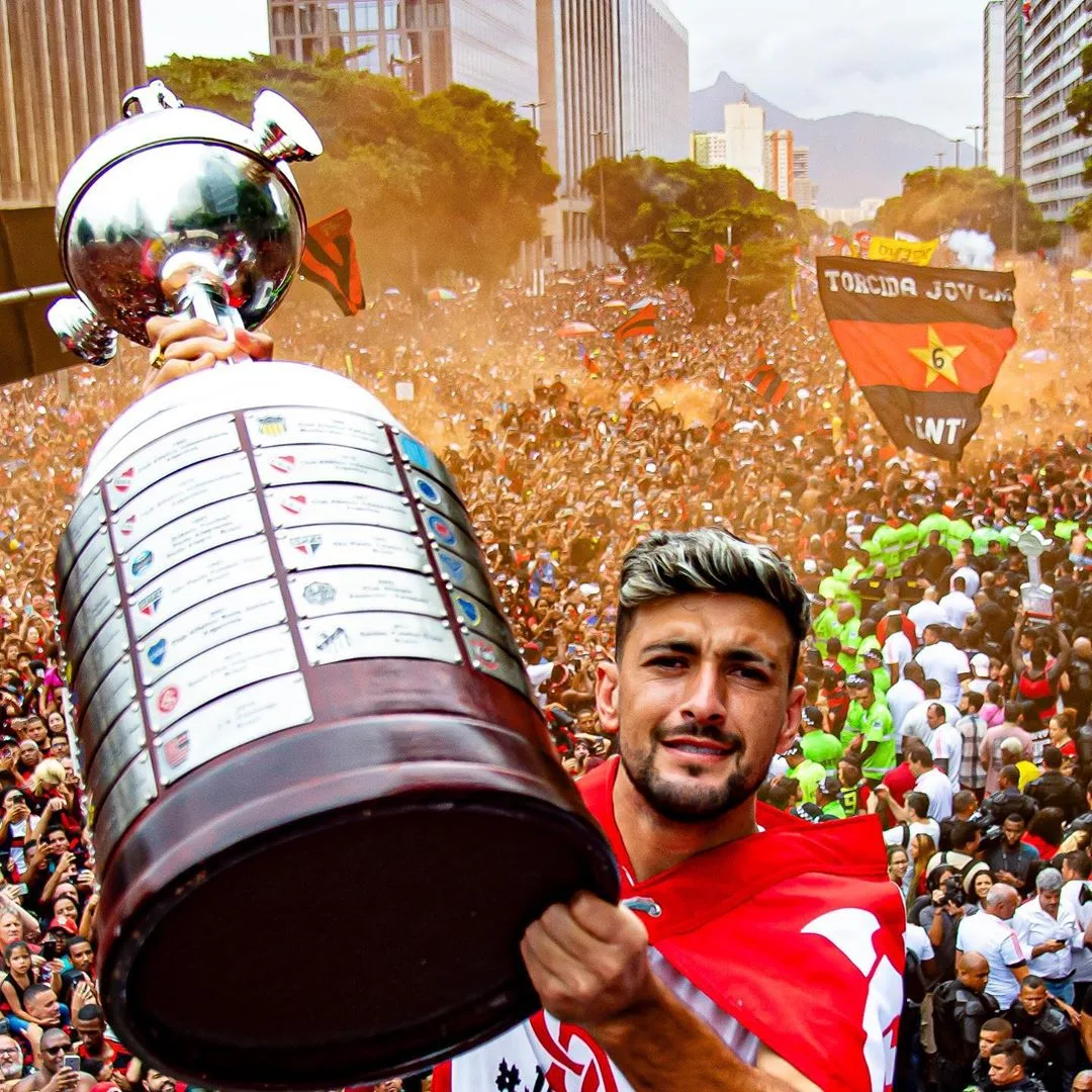 Taça da Libertadores ficará exposta no Shopping Vitória na próxima terça