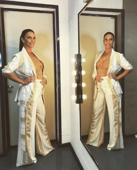 Ivete Sangalo revela que está grávida de gêmeos