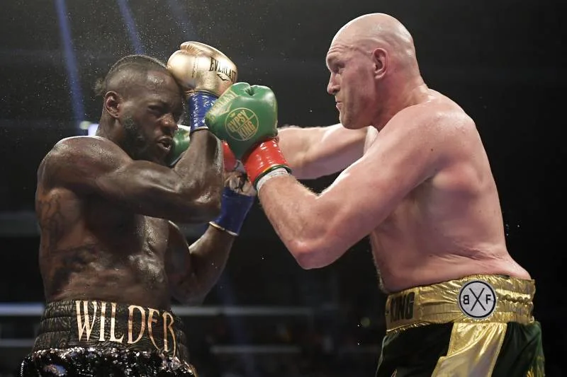 Deontay Wilder culpa fantasia de 18kg por derrota diante de Fury e exige 3ª luta