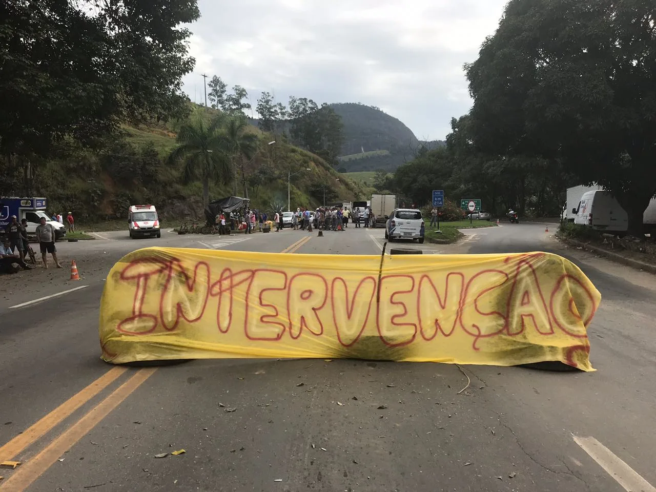 Greve dos caminhoneiros completa cinco dias e causa reflexos no ES. Veja os serviços afetados!