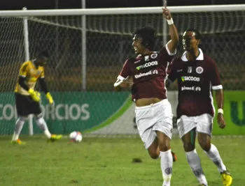 Desportiva acelera e estreia com vitória na Copa Espírito Santo