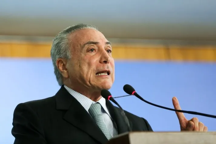 Por apoio, Temer promete aumentar repasse de recursos