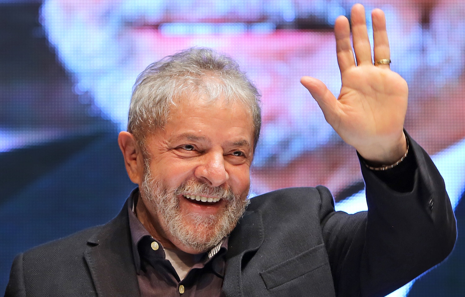 Para petistas capixabas Lula chega como "salvador da pátria"