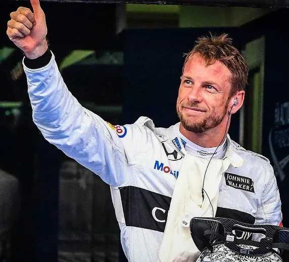 Button diz que não pretende voltar a correr em 2018 e 'antecipa' adeus à F-1