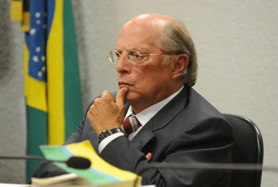 Brasil está prestes a mudar de mentalidade, diz Miguel Reale Júnior