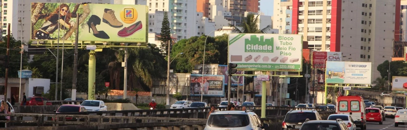 Terceira Ponte e orla estarão livres de publicidades em seis meses