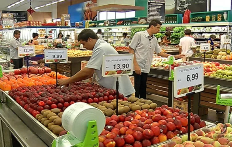 Pesquisa diz que consumidor não confere validade de produtos nos supermercados