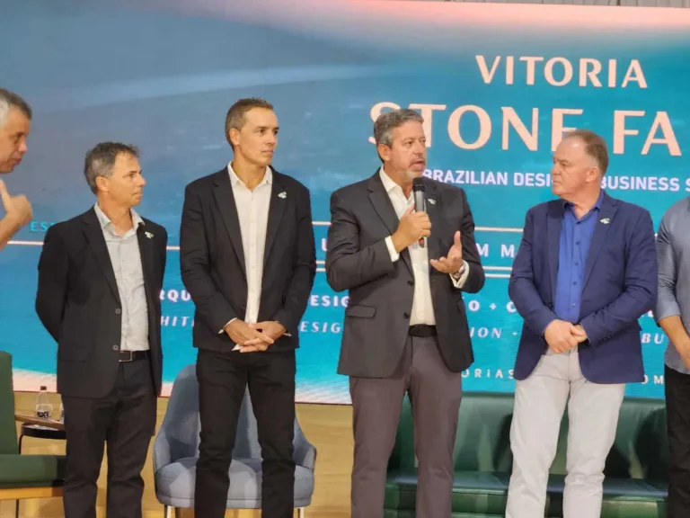 Arthur Lira e Casagrande participam da Vitória Stone Fair / crédito: Hélio Filho