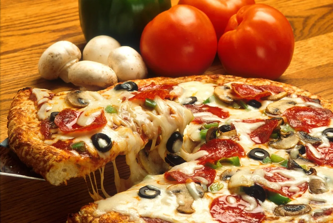 Dia da Pizza: capixabas inovam e oferecem pizzas com sabores e formatos diferentes