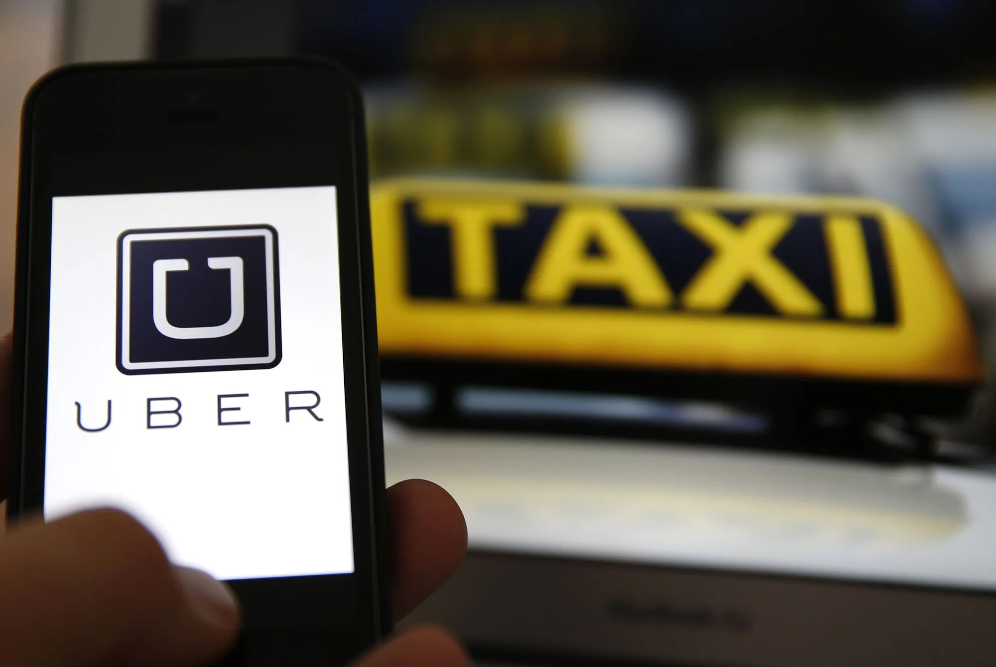 Neste mês, 34 veículos do Uber foram rebocados, de acordo com o Governo do Estado