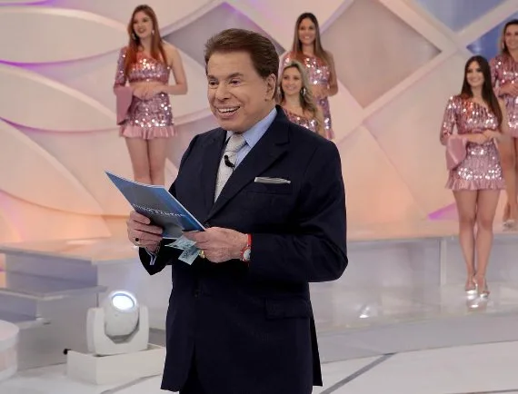 Silvio Santos paga dois mil reais a grafiteiros que fizeram homenagem a ele