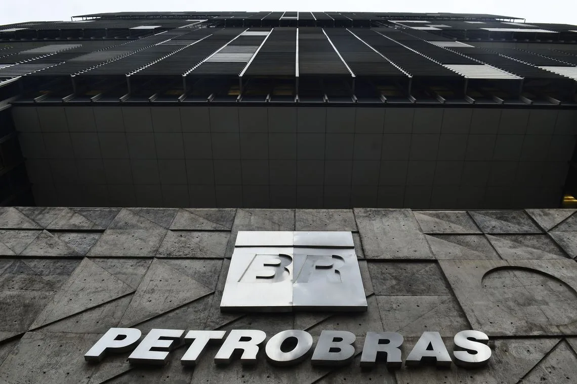 Petrobras violou acordo coletivo ao anunciar demissão na Fafen, diz sindicato