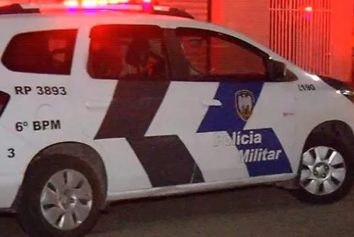 Jovem de 19 anos e adolescente de 15 são baleados no pé em Cariacica