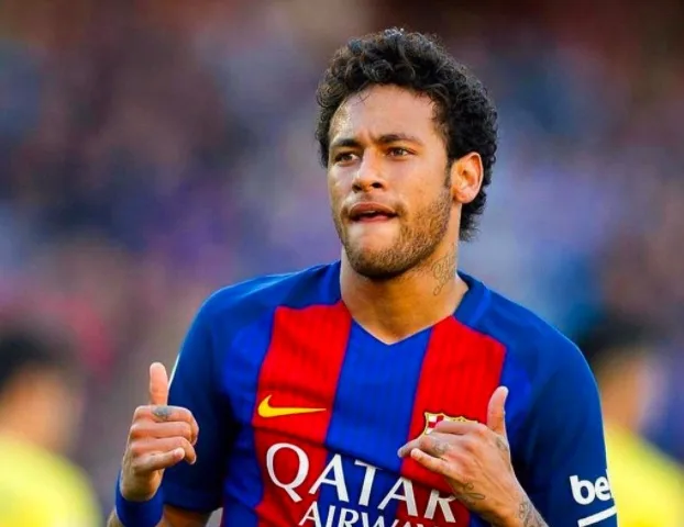 Sonho de ser melhor do mundo pesa na decisão de Neymar em trocar Barcelona por PSG