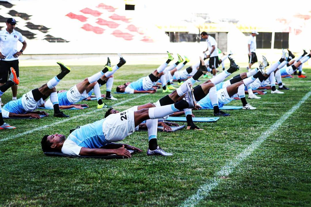 Santa Cruz e Sport fazem clássico pernambucano dos contrastes no Brasileirão