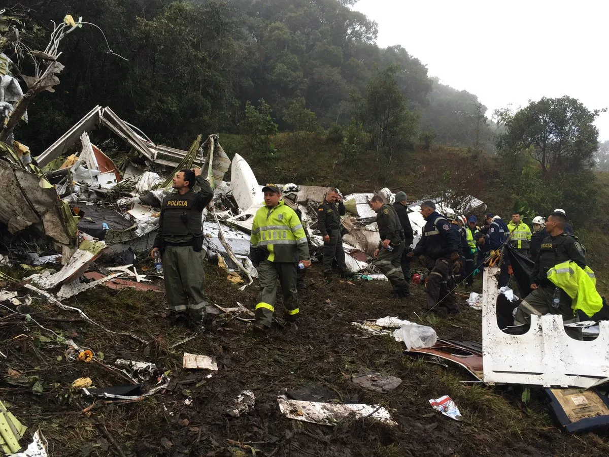 Investigação aponta falta de combustível como motivo para queda do avião da Chape