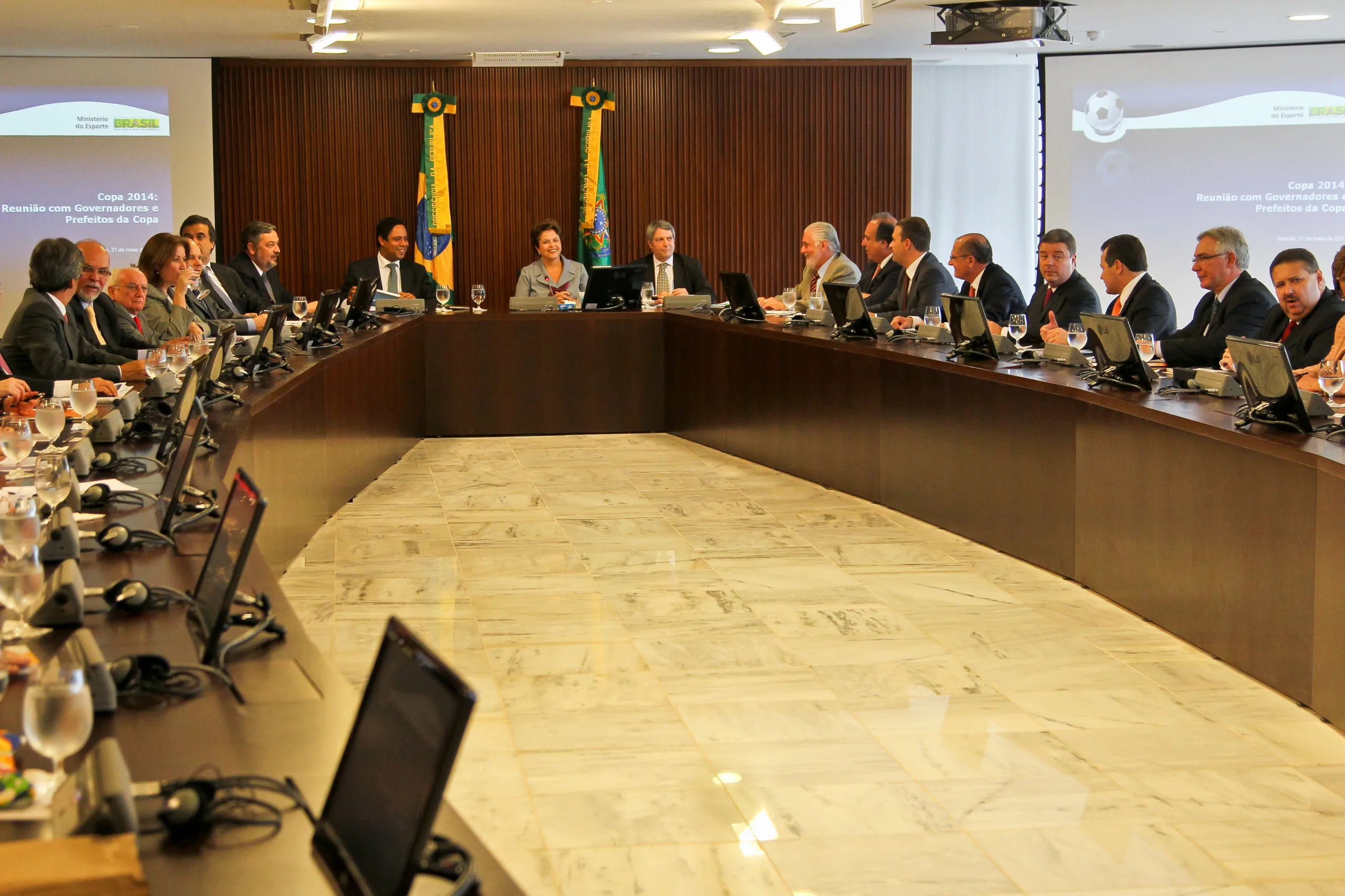 Brasília-DF, 31/05/2011. Presidenta Dilma Rousseff participa de Reunião com governadores e prefeitos das cidades-sede Copa 2014. Foto: Roberto Stuckert Filho/PR.