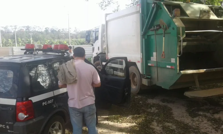 Ex-secretário é preso retirando combustível de caminhão de lixo em Rio Novo do Sul