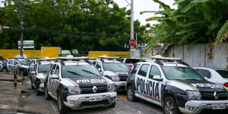 Justiça manda soltar PMs presos por deserção no motim do Ceará