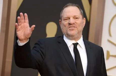 Harvey Weinstein se entrega à polícia e atrizes comemoram: Um passo mais perto da justiça