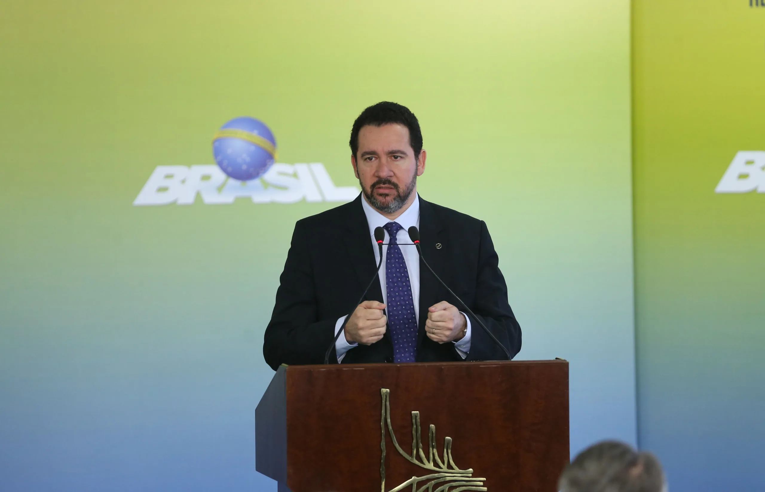 Brasília – O ministro do Planejamento, Desenvolvimento e Gestão, Dyogo Oliveira, participa da cerimônia comemorativa de um ano da Lei de Responsabilidade das Estatais, no Palácio do Planalto (José Cruz/Agência Brasil)