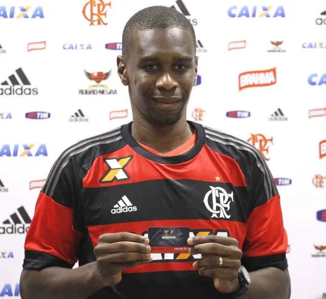 Juan defende Wallace após queda do Flamengo: 'Vou estar sempre ao lado dele'