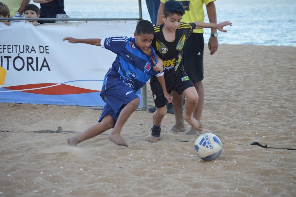 Vitória Kids Beach Soccer Cup chega às semifinais. Confira a lista dos classificados!