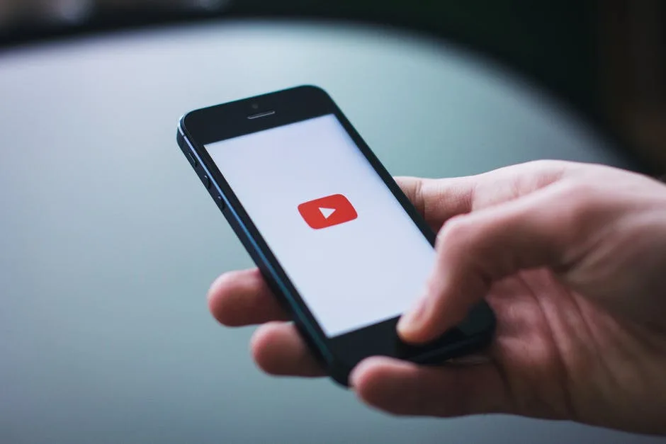 YouTube ignorou alertas de funcionários sobre avanço de 'vídeos tóxicos'