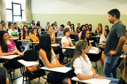 Atenção estudantes! Pré-matrícula na rede estadual pode ser solicitada até sexta-feira