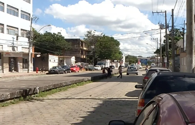 Carro é roubado durante vistoria do seguro em Vitória