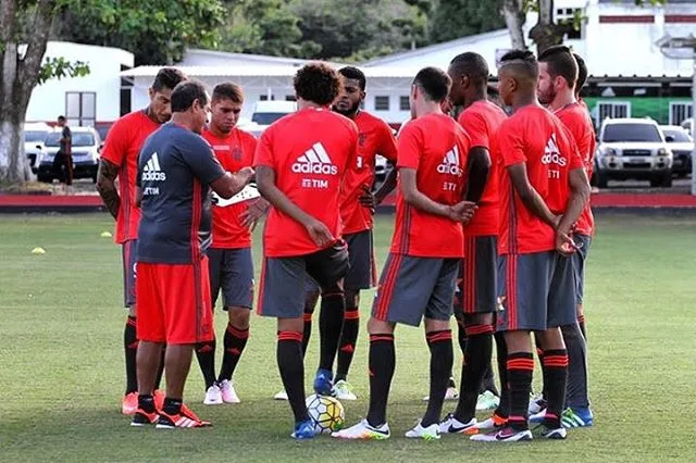 Pressionado, Flamengo pega embalado Fortaleza na Copa do Brasil