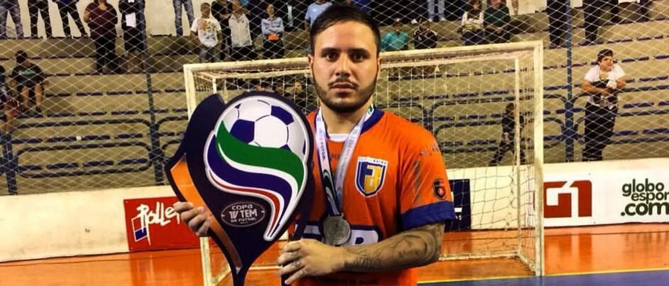 Jogador de futsal morre em acidente um mês antes de se tornar pai