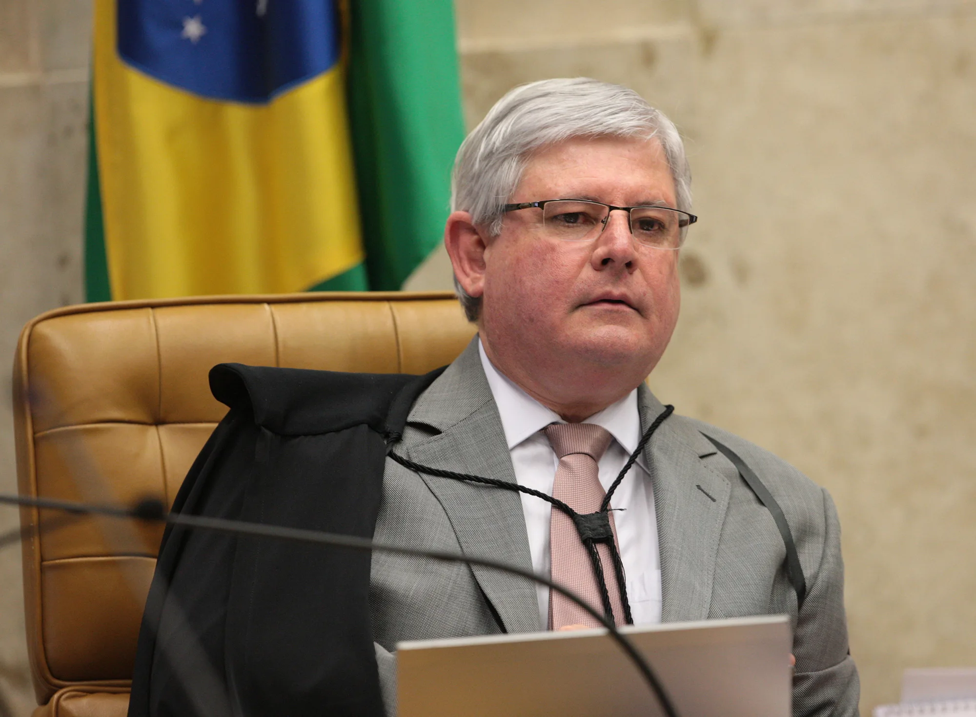 Pedidos de prisão podem afetar votações e impeachment