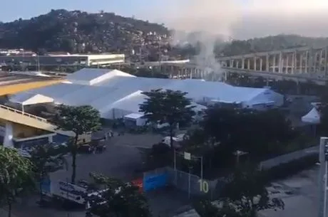 Hospital de campanha do Maracanã tem princípio de incêndio