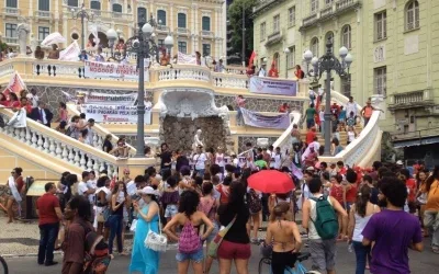 Após negociação, manifestantes desocupam sede do Palácio Anchieta