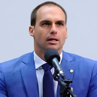 Eduardo Bolsonaro atua como chanceler paralelo