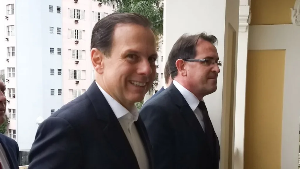 Doria chega ao Espírito Santo e almoça com Paulo Hartung no Palácio Anchieta