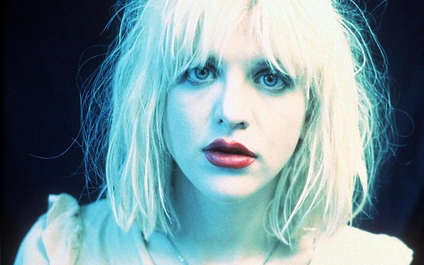 Courtney Love quase entrou em filme do Batman estrelado por George Clooney