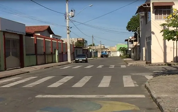 Estudante é atingida por bala perdida e suspeito de envolvimento com tráfico é assassinado na Serra