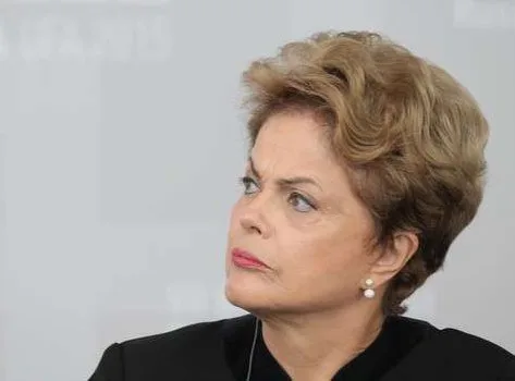 Deputados reeleitos estão menos fiéis ao Planalto em segundo governo Dilma