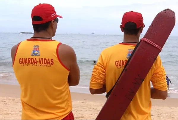 Banhistas reclamam da falta de guarda-vidas em praias da Grande Vitória