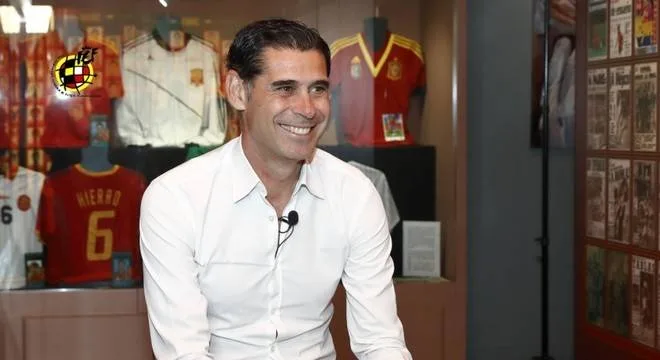 Fernando Hierro vai ser treinador da Espanha na Copa do Mundo