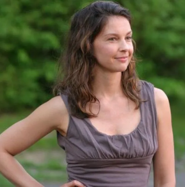 Ashley Judd conta que sofreu assédio sexual por parte de diretor de cinema